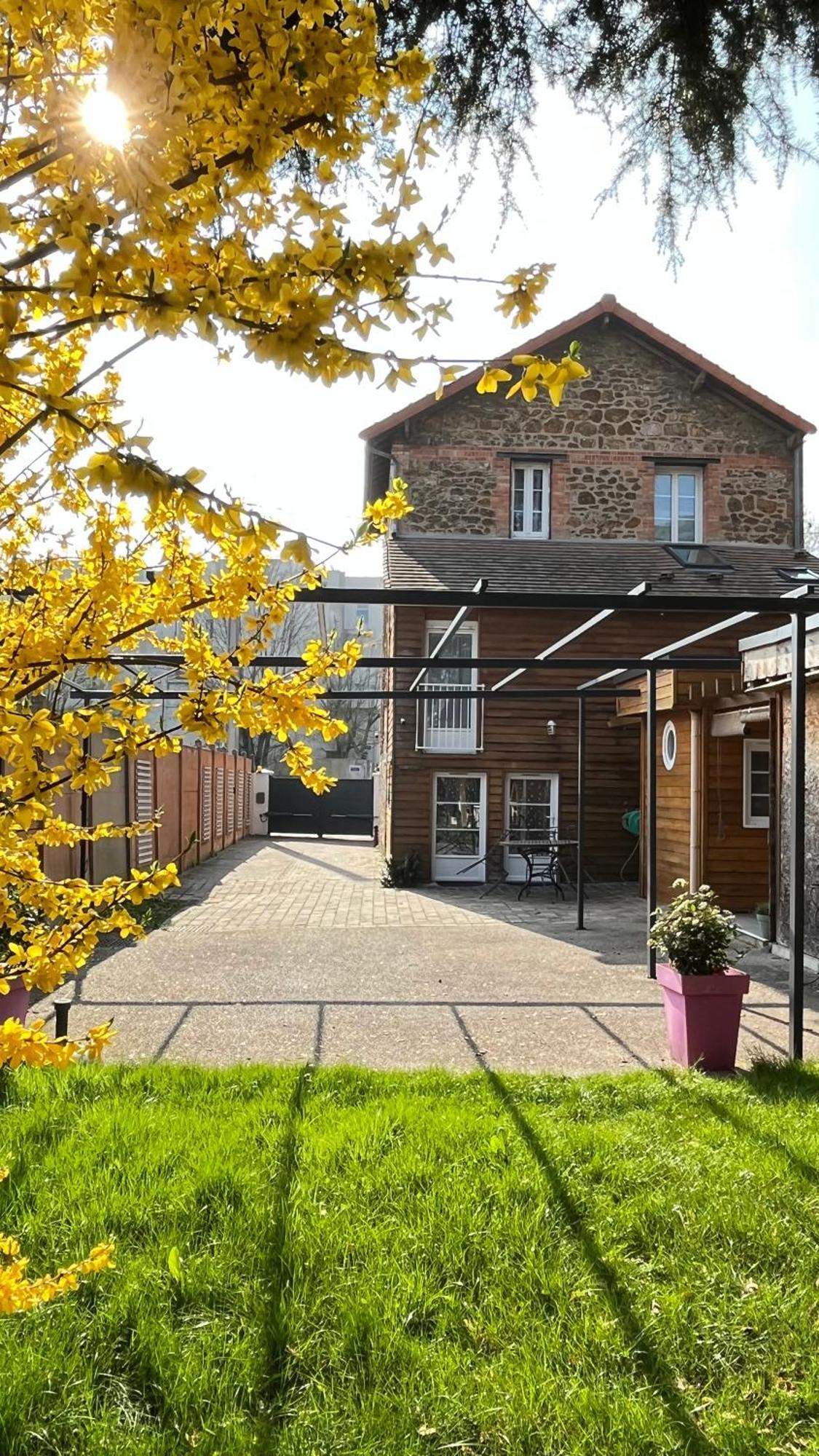 Villa Liberte Verdun Igr Paul Brousse Вилжуиф Екстериор снимка
